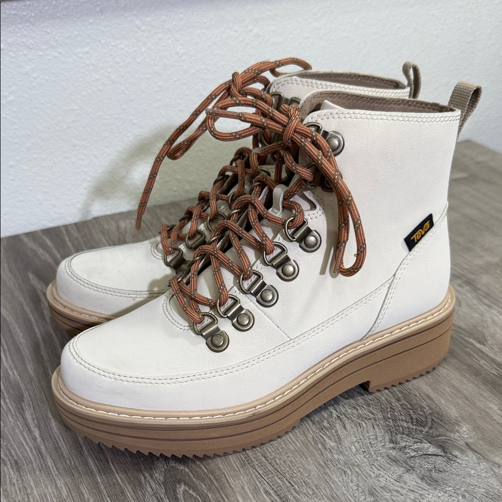 Teva Women's White and Tan Lace Up Boots